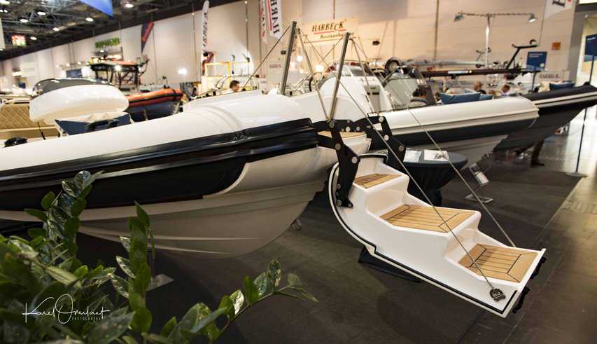 Bow boarding system